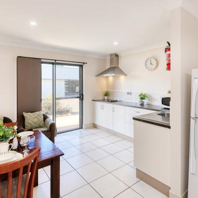 Emerald Gardens Motel Studio Apartment 2a